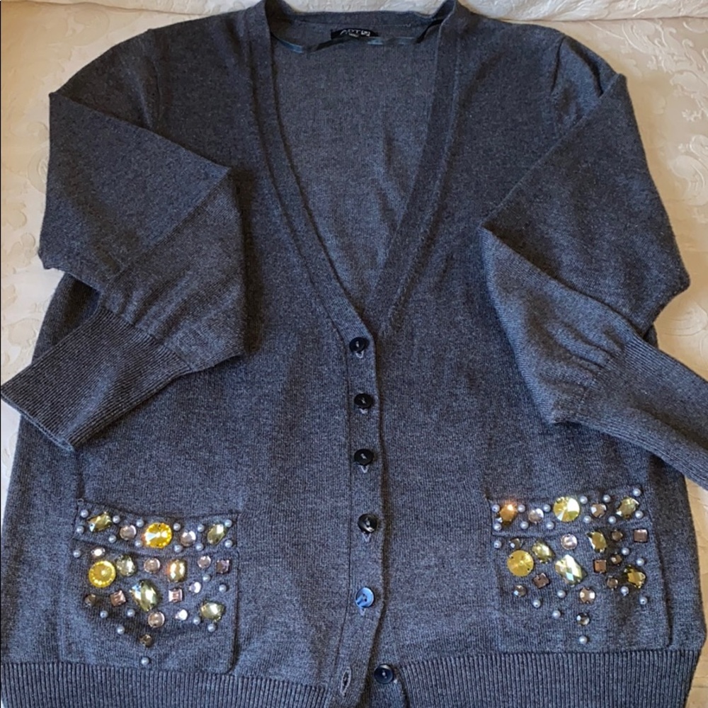 Apt 9 women’s lovely Jeweled Pocket Cardigan gray MP